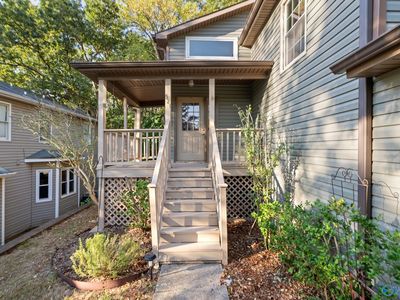 521 Farmingdale Rd SE