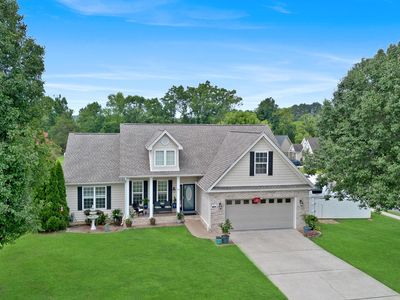 136 Thoroughbred Dr NW