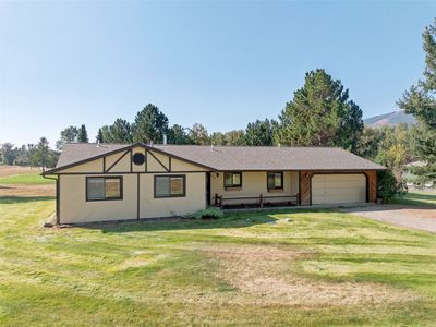 1325 Lena Ln