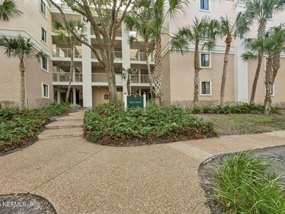 2014 BEACH WOOD Road