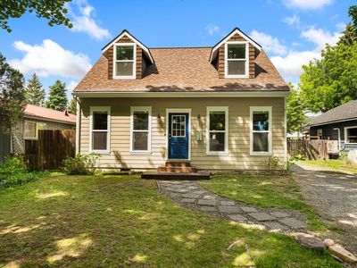 707 Forest Ave