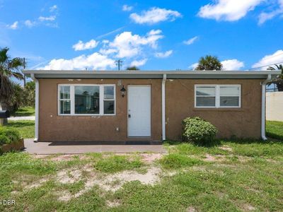 3 Ocean Edge Dr