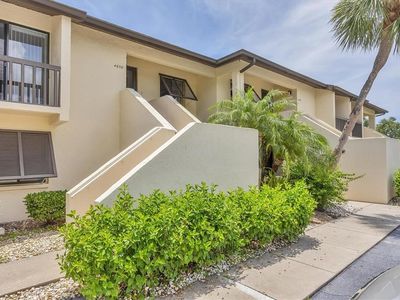 4658 Longwater Chase #104