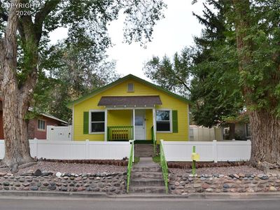 321 College Ave