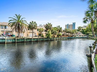 218 Grand Island Blvd