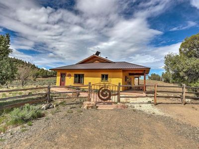 2411 S Rockcliff Cir