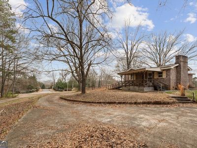 5825 Vaughn Rd