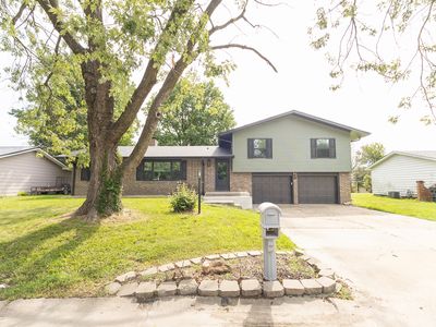 700 Meadowbrook Cir