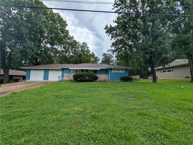 3511 S Northern Blvd