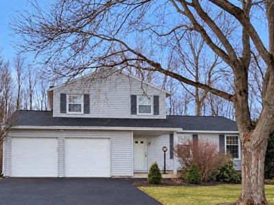 7733 New Hope W