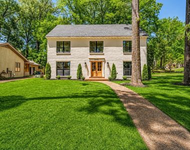 2005 Allen Court Dr