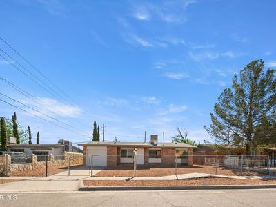 221 Maravilla Dr
