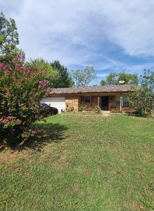 319 Donna St