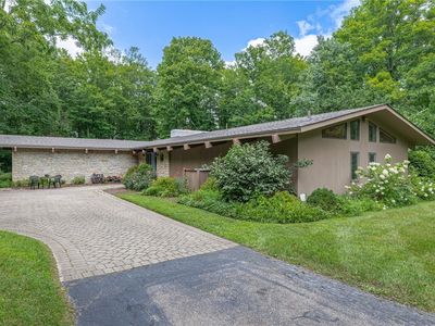 2036 W Alex Bell Rd
