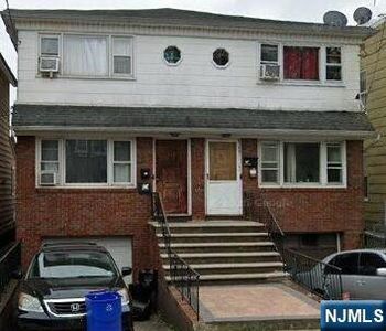 713 Warren St