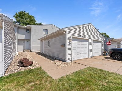 3760 Eastwood Ct