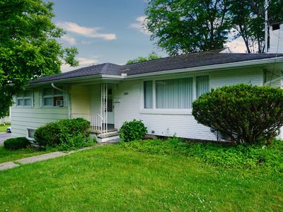 Property at 3004 Columbia Dr, Endwell, NY