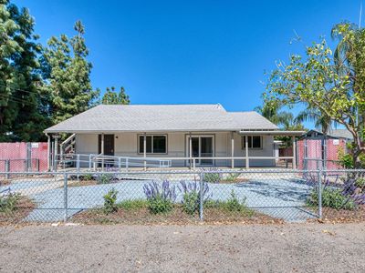 2146 W Dudley Ave