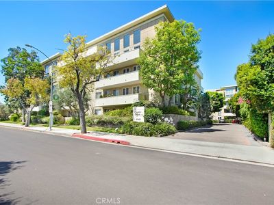 4949 Genesta Ave UNIT 404