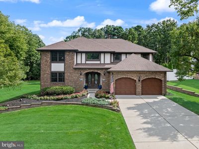 2 Acorn Hill Dr