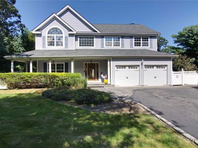 25 Whispering Woods Drive