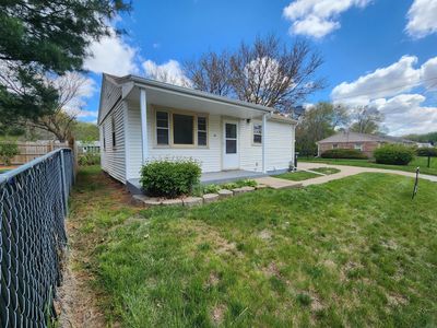 23 Perry Ln