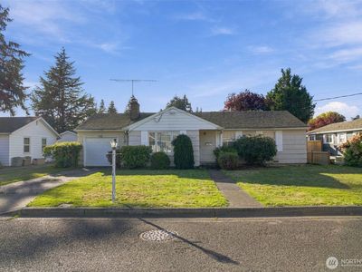 Property at 324 18th Street NW, Puyallup, WA