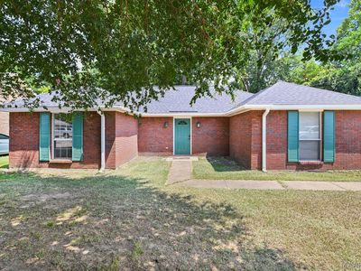 393 Forest Park Dr