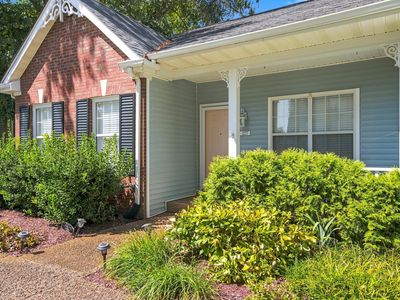 1227 Carriage Park Dr