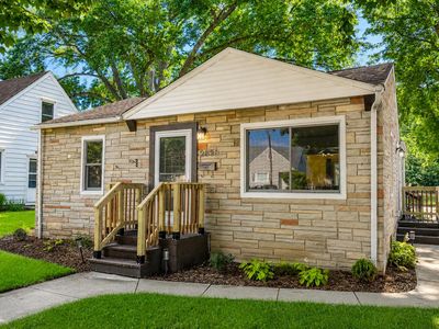 2828 N 89th STREET