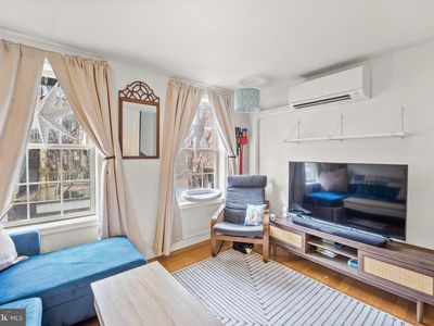 124 Catharine St Rear D