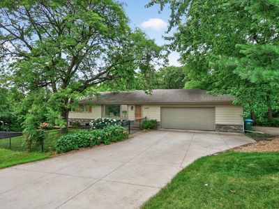 14905 Orchard Dr