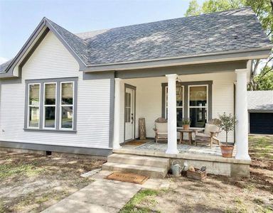 502 Upton Ave