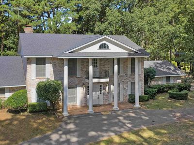 101 Cedar Cir