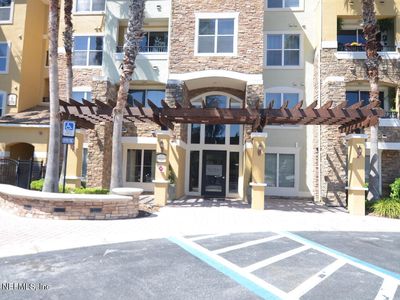8539 GATE Parkway W #1522