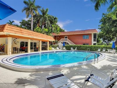 1920 NE 1st Ter UNIT 110H