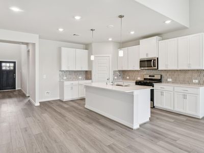 5810 Chamberlain Xing