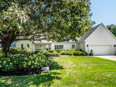 3264 Bay Road South Dr