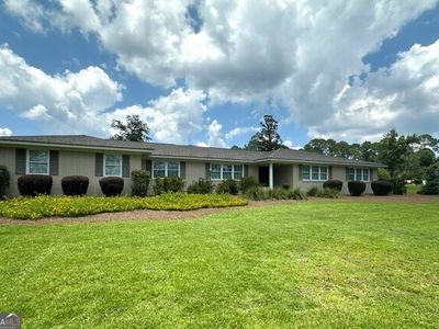 300 Lewis Dr