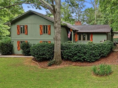 2033 Riverwood Dr