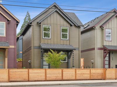 5450 NE Prescott St #2