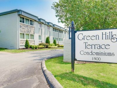 1900 Richard Jones Rd APT R1