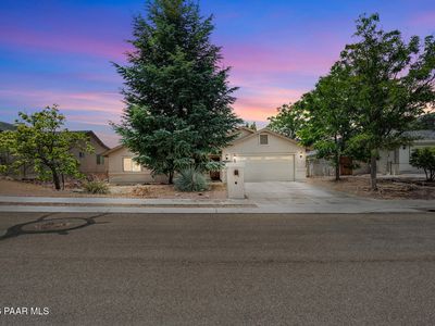1499 Magnolia Ln