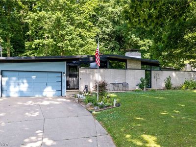 1165 E Highland Ave