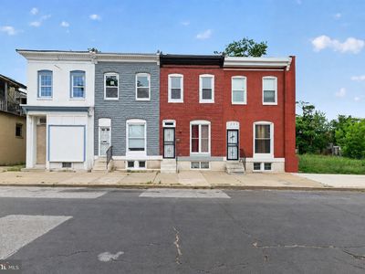 1513 N Montford Ave