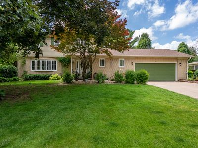 3726 Ridgewood Dr