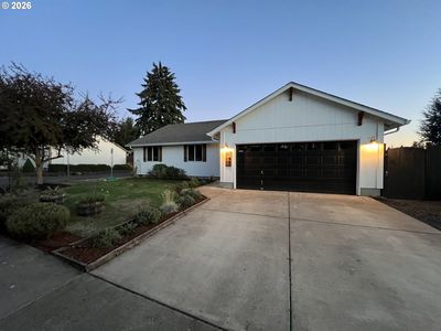 445 Scott Ave