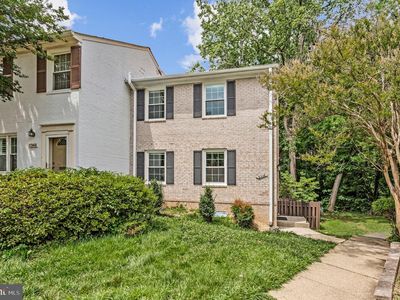 8346 Glastonbury Ct