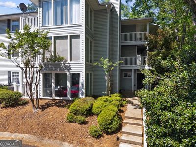 1610 Raleigh Cir SE