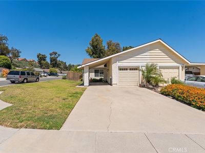 784 Hillcrest Dr